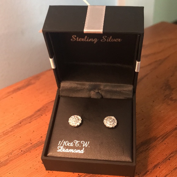 🎉2X HP🎉 💎💎🆕 Genuine Diamond & Sterling Silver Round Halo Stud Earrings💎💎 - Picture 3 of 9